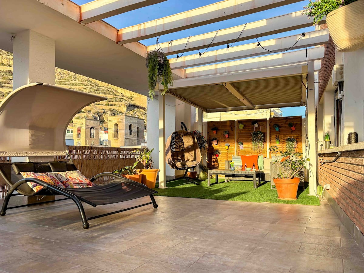 f71cdaa9-3229-4042-b6ab-0e476d56403f